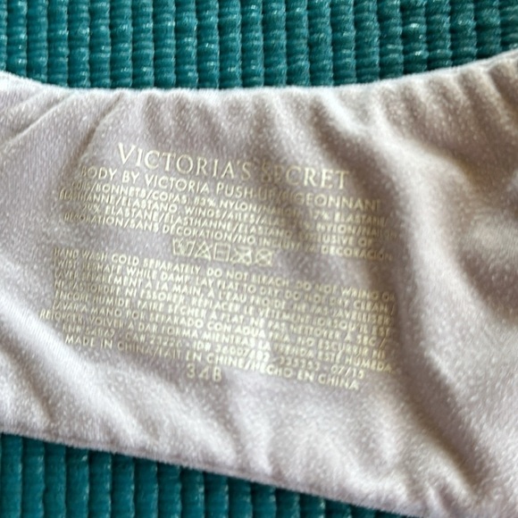 Victoria’s Secret Body Push Up Bra Pastel Leopard Lace 34B Bow Heart Logo Charm - Picture 8 of 8